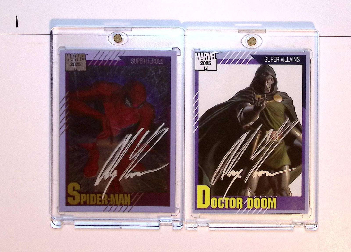 Alex Ross SIGNED SDCC 2025 Marvel Cards – Spider-Man & Doctor Doom w/ COA 1000 Graded Comic Cards UK | PSA 10 & CGC Marvel Cards For Sale Redsters Comics Redsters Comics